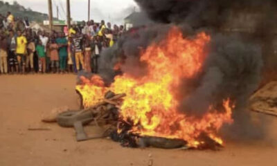 ANGRY MOB SETS BANDITS ABLAZE